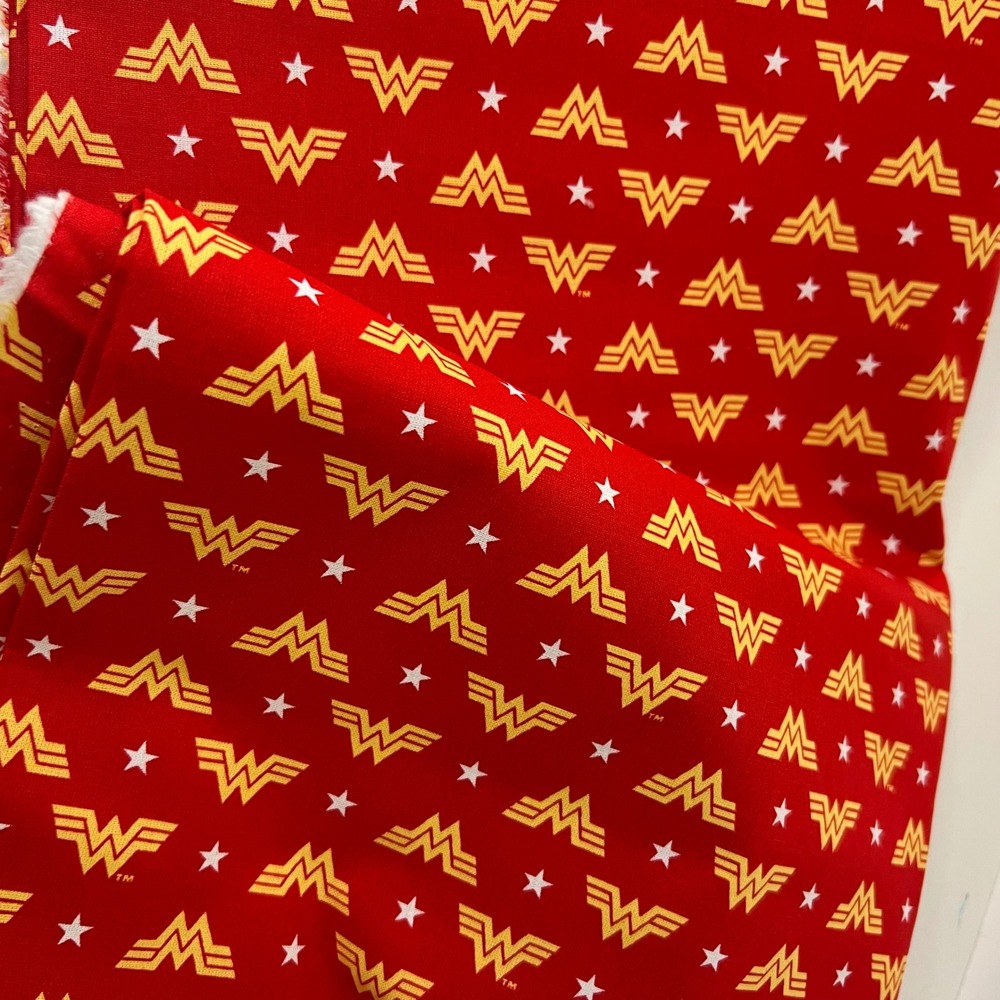 DC Comics Wonder Woman 84 Logo Camelot Fabrics Red‎ Yellow  44 x 2.75yards #1